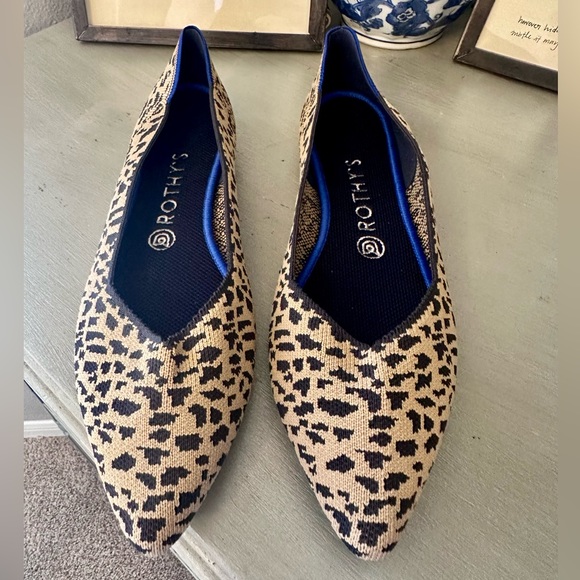 Leopard pointed toe classic retired Rothy’s - Picture 4 of 5